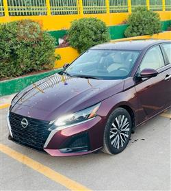 نیسان ئەلتیما